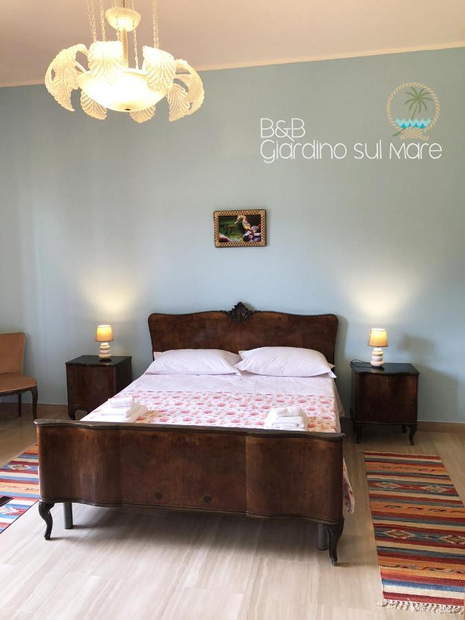 Giardino Sul Mare Bed and Breakfast Patti Buitenkant foto