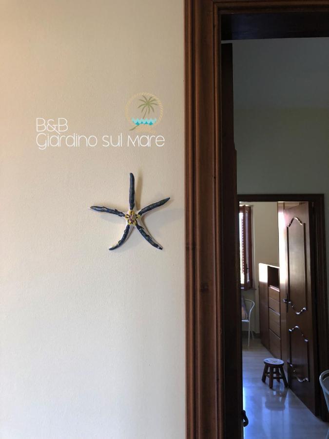 Giardino Sul Mare Bed and Breakfast Patti Buitenkant foto